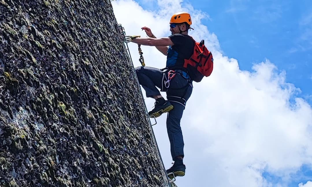 Curso progresion, seguridad y rescate en vías ferratas
